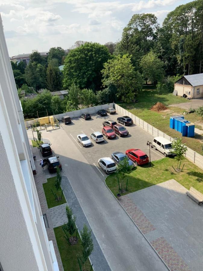 Дизайнерський Ремонт&Центр& Vip, Електрозаправка На Території Будинку Rivne Kültér fotó